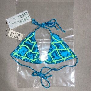CAUGHT TRIANGLE BIKINI TOP